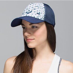 lululemon What SUP Hat in Star Crushed Silver Fox Deep Navy